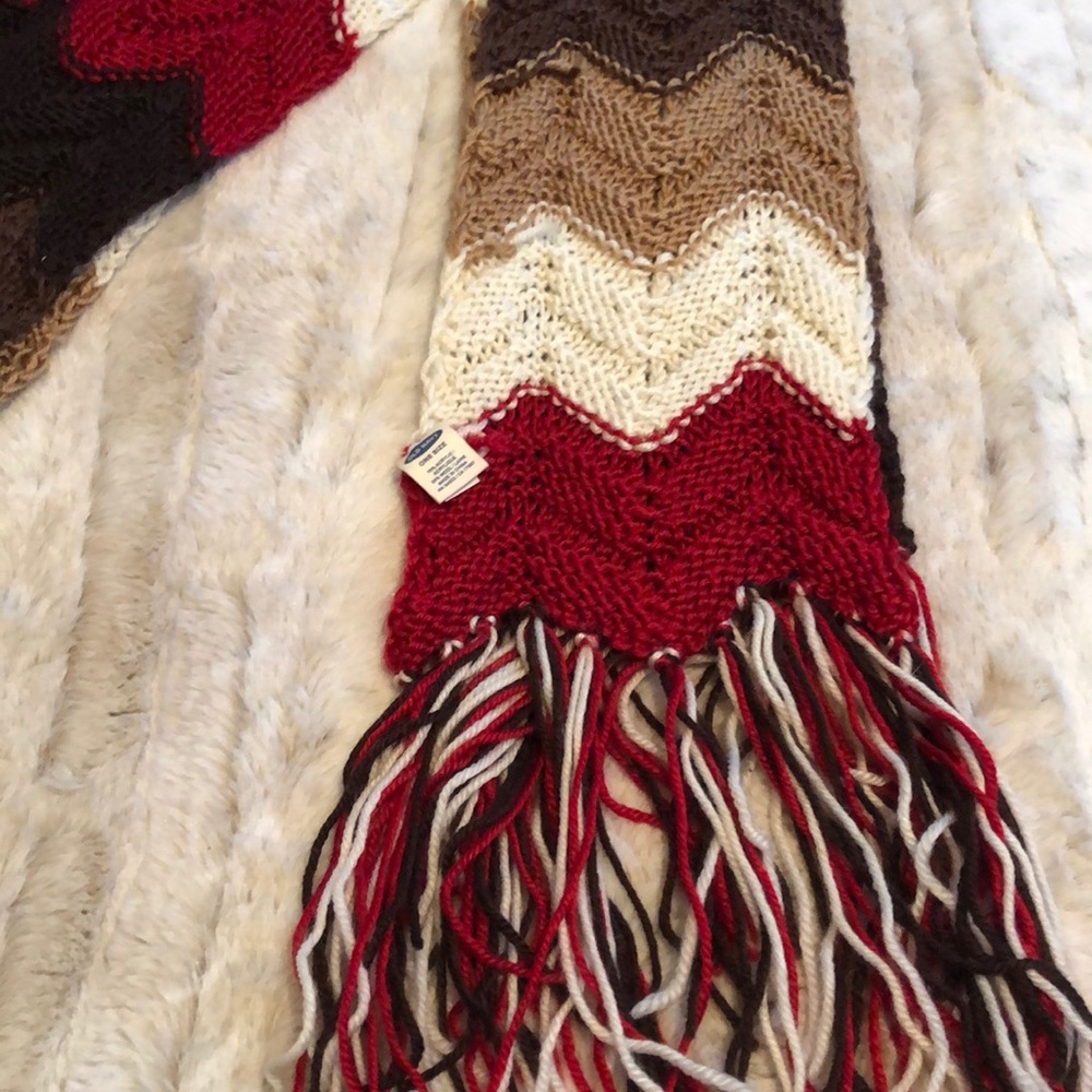 Old Navy Scarf 🧣 Red/Brown/Tan/Cream - Picture 3 of 4
